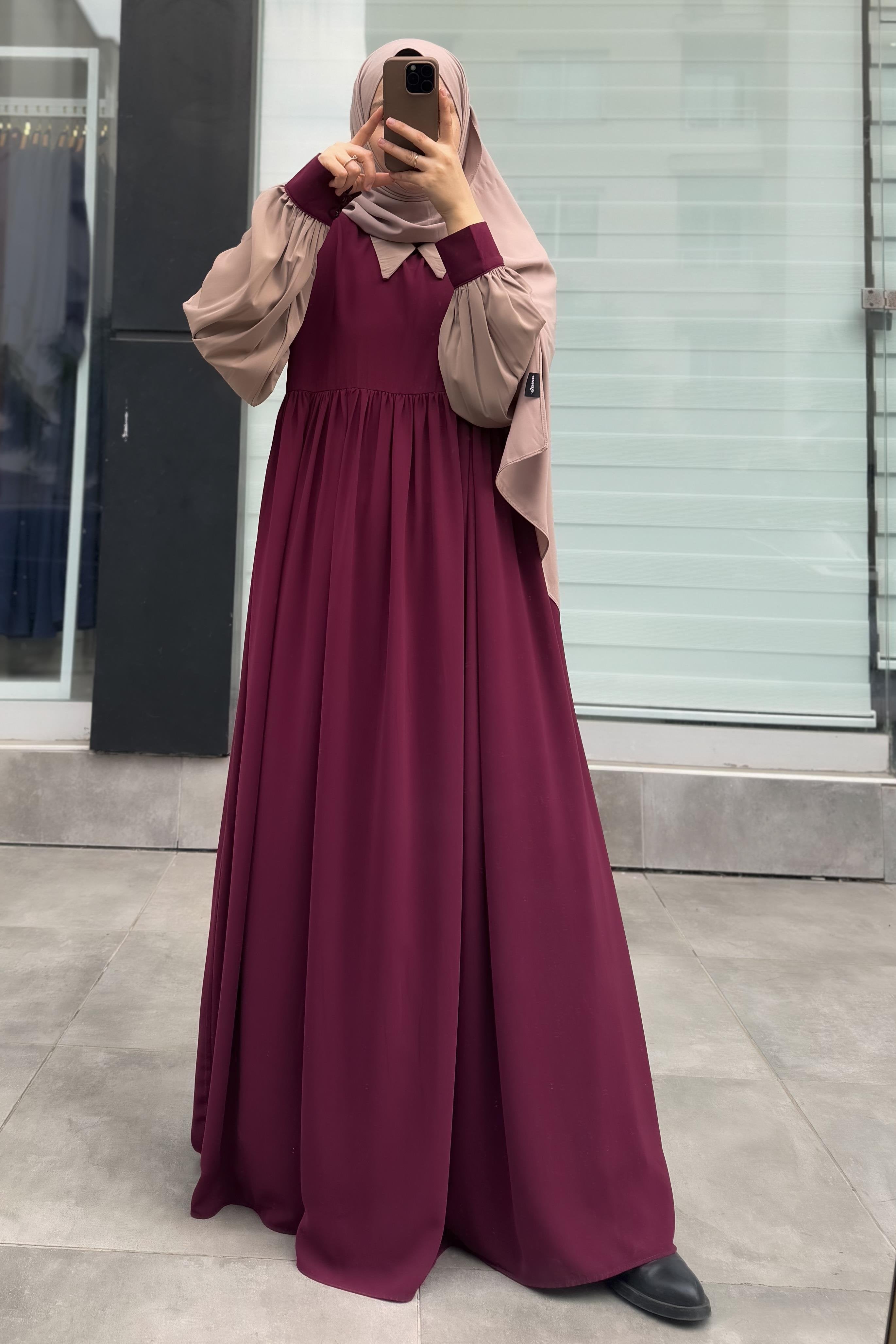 Robe Queen Bouffante - bordeaux détail col